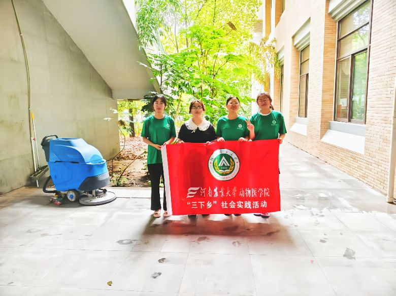 童心伴成長，青春暖時(shí)光
