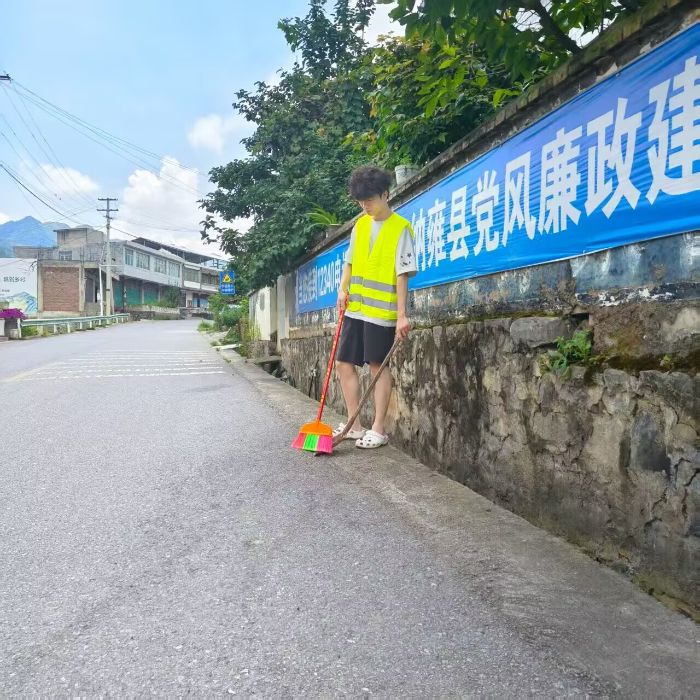 江蘇科技大學(xué)土木工程與建筑學(xué)院學(xué)子開展“三下鄉(xiāng)”暑假社會(huì)實(shí)踐活動(dòng)
