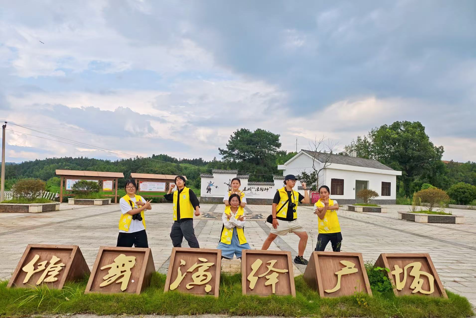 以文創為筆，繪千年儺舞：南農學子解碼“活化石”傳承