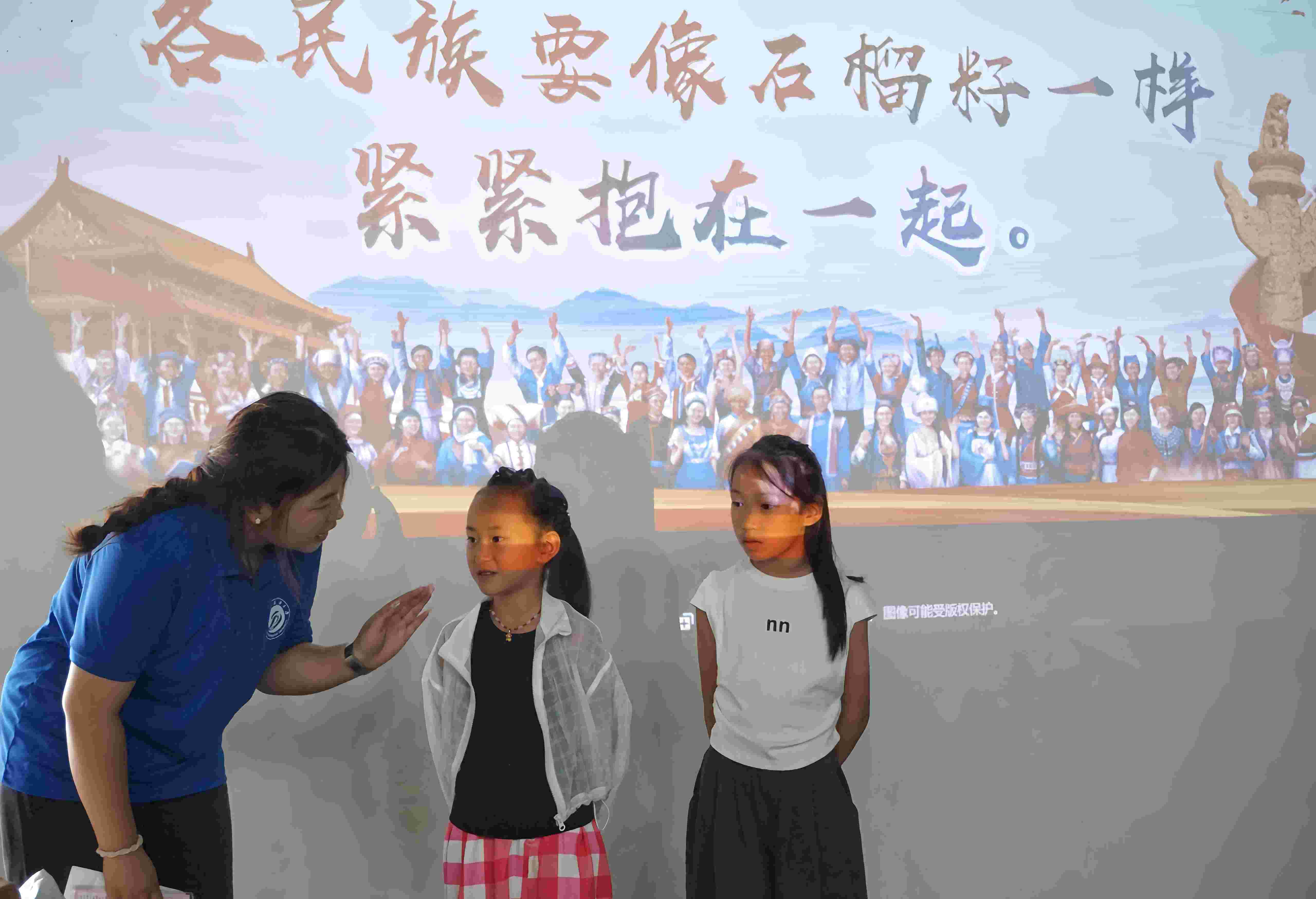 西南石油大學(xué)“彝”路同行實(shí)踐隊(duì)赴涼山州會(huì)理市白沙村開展暑期三下鄉(xiāng)社會(huì)實(shí)踐活動(dòng)