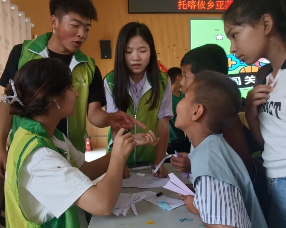 農科學子推普下鄉，筑牢文明素養壁壘