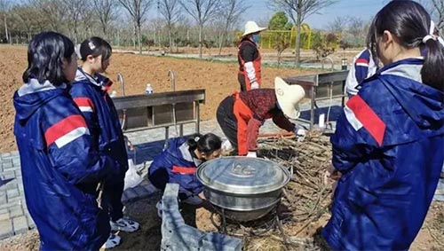 南京市濱江中學“尚善求實，知行合一”社會實踐活動紀實