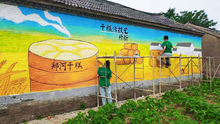 “農繪振興·鄉見未來” ——寶應舉辦鄉村振興彩繪大賽，高校學子執筆繪就荷鄉新畫卷